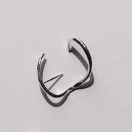 Kosa Earring - (SINGLE: LEFT) - Farmatuur