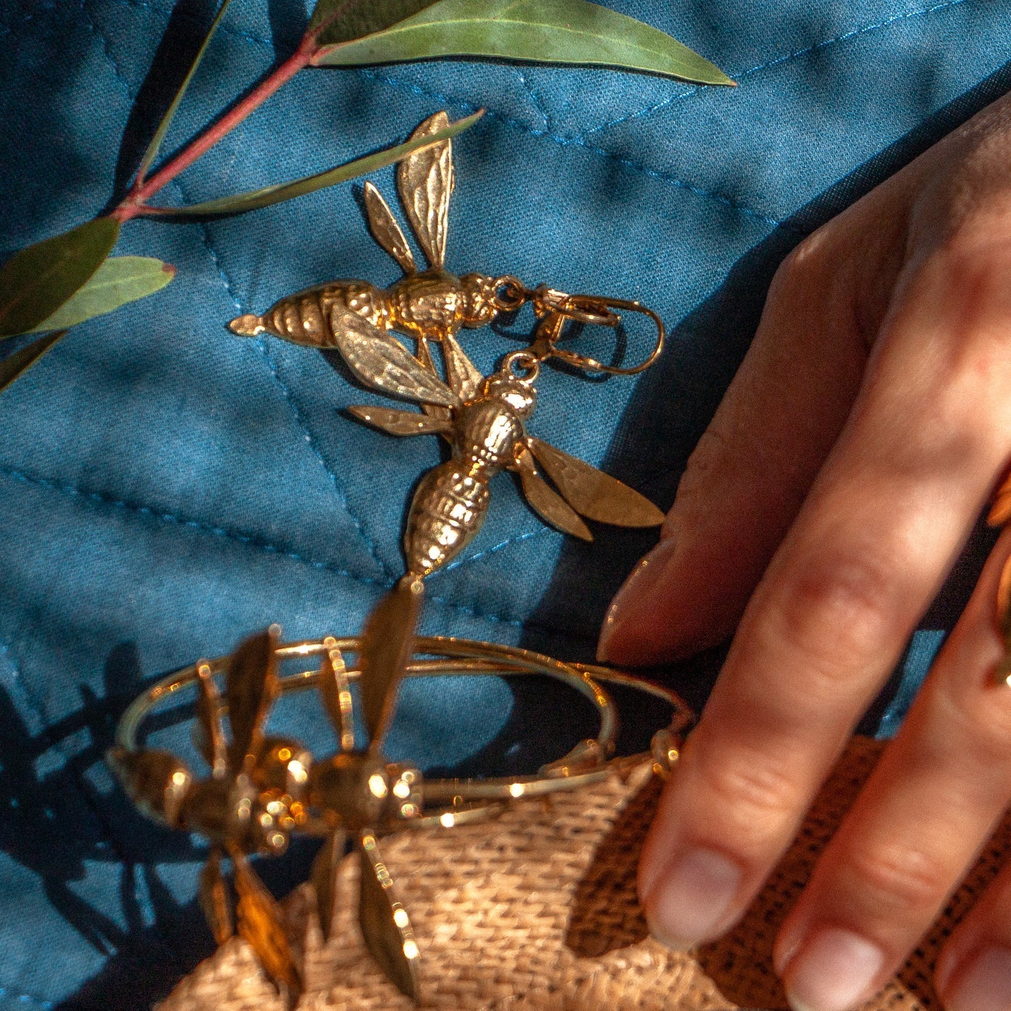 Queen Bee Earrings - Farmatuur