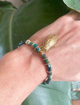Stone Bracelet with Gold Cicada - Farmatuur